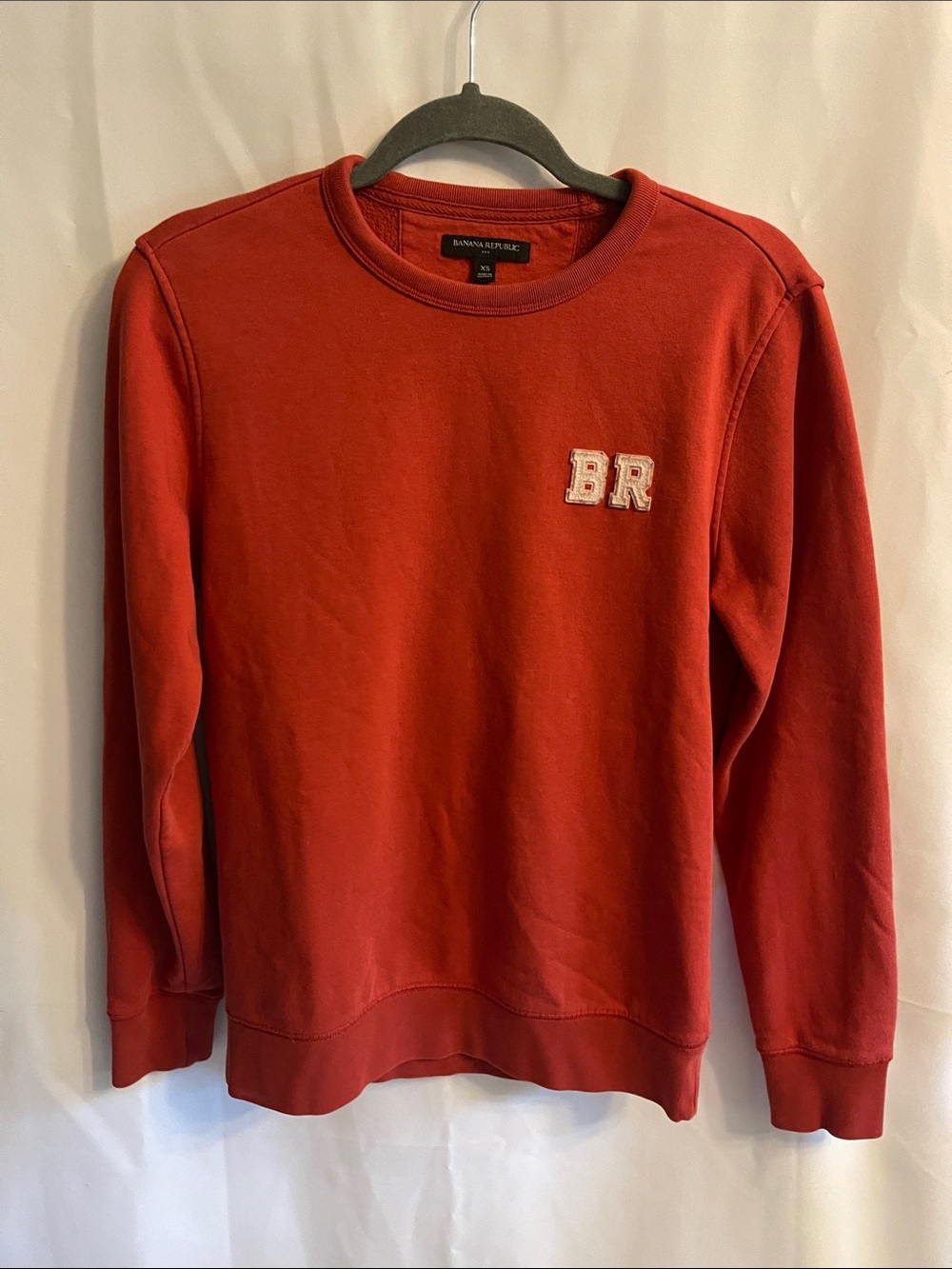 Banana Republic Crewneck Sweatshirt with BR Patch Womens XS Coral Red Orange